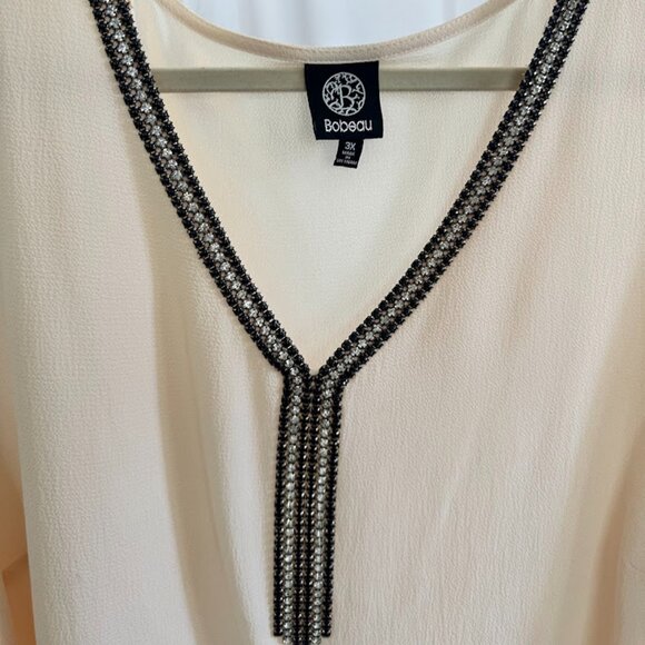 Bobeau Women's Plus 3X Cream crepe tank with black/white faux crystal neckline - Picture 6 of 7